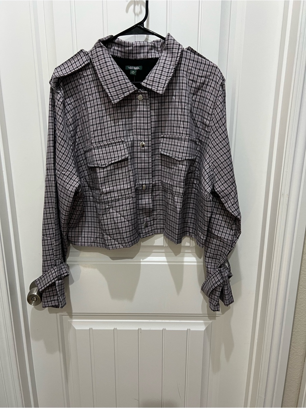 wild fable Pink/Gray/Black Plaid Cropped Button-Front Jacket